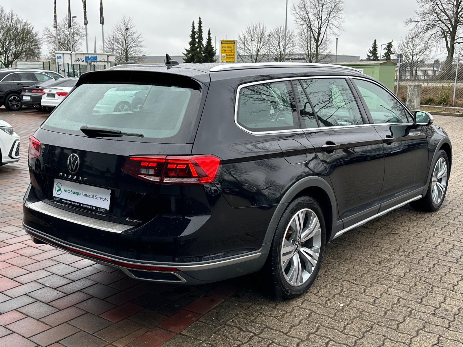 Volkswagen Passat 2.0 TDI Variant Alltrack*PANO*AHK*R-CAM