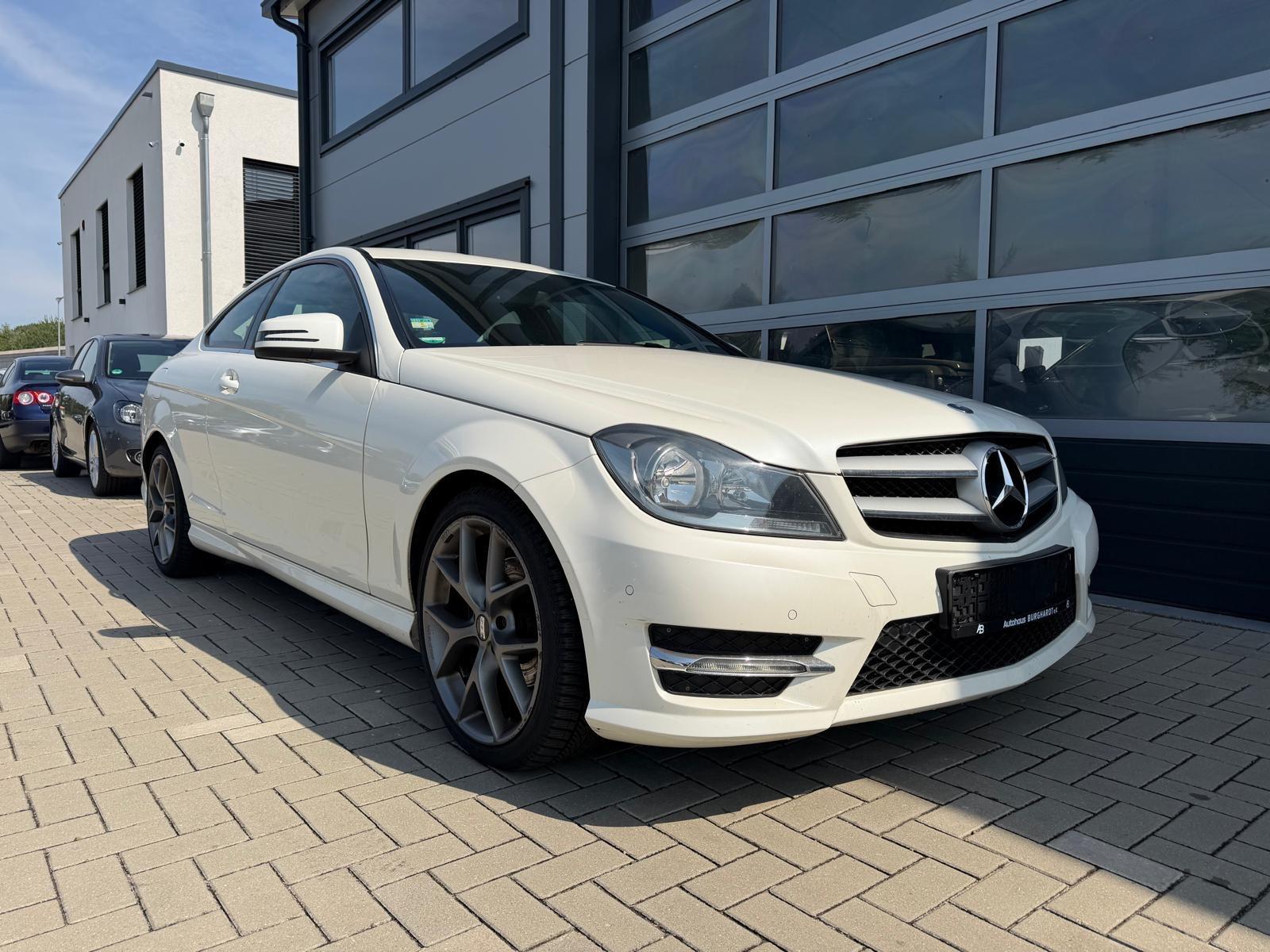 Mercedes-Benz C 200 C Coupe AMG-Line/PDC/Navi