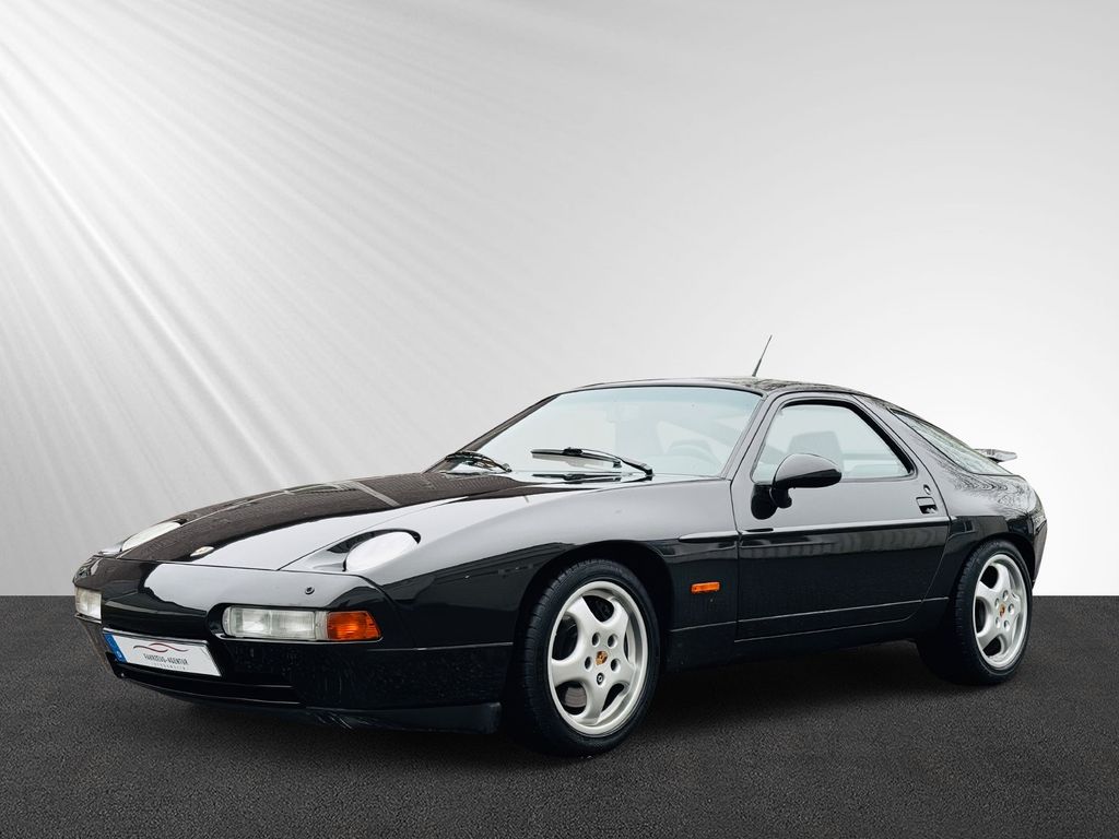 Porsche 928