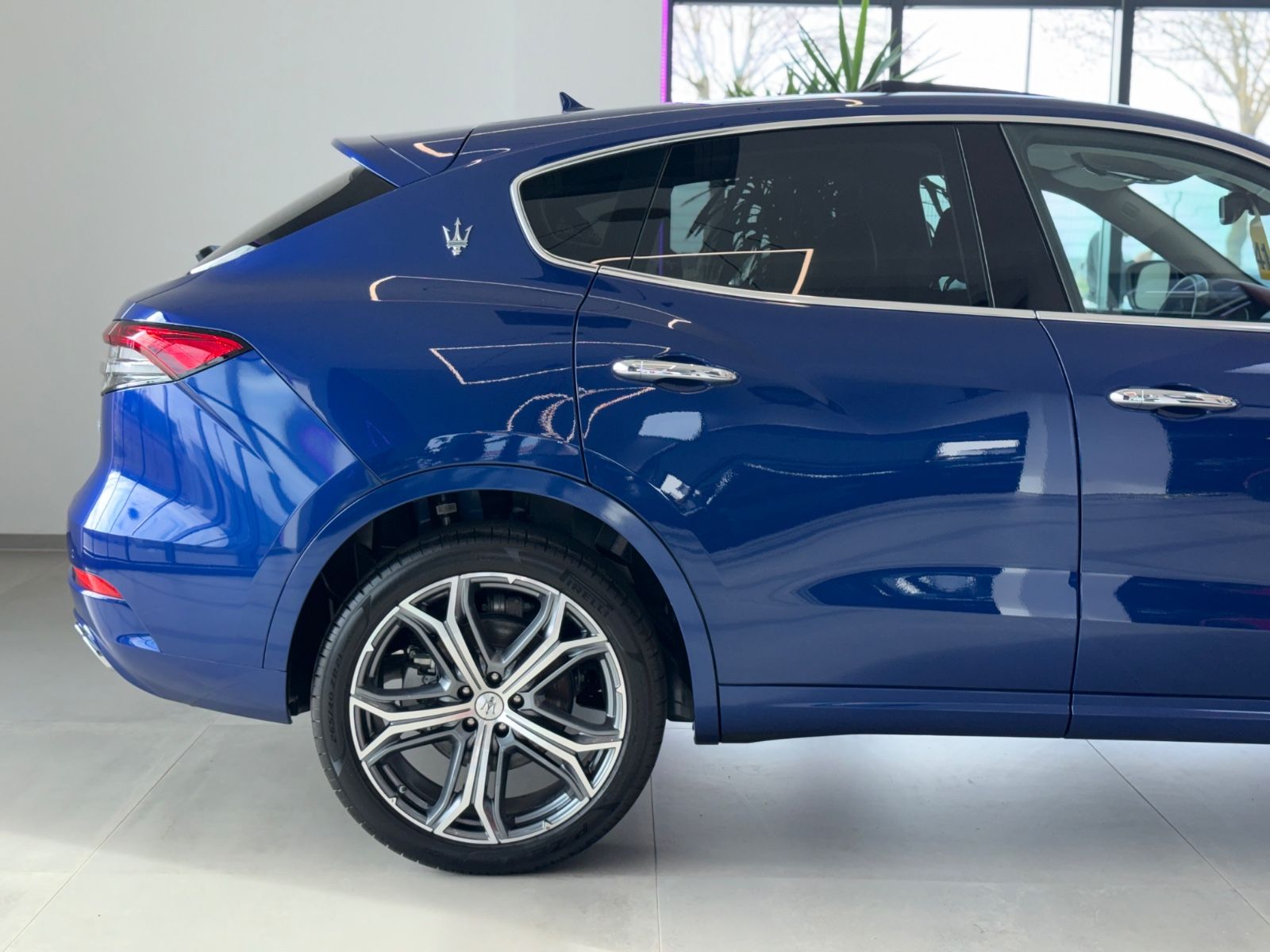 Levante GT Mild-Hybrid Soft Close Pano 21"