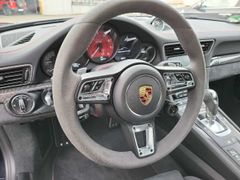 Fahrzeugabbildung Porsche 911 CARRERA 4 GTS LIFT VIERRADLENKG KEYLESS BOSE