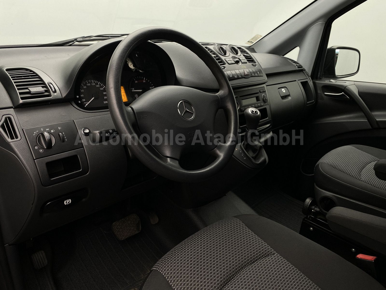 Fahrzeugabbildung Mercedes-Benz Vito Tourer kompakt 116 CDI Aut. *1.HAND* 5002
