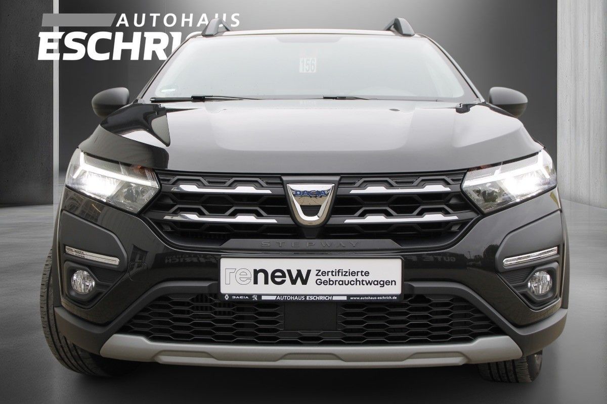 Fahrzeugabbildung Dacia Sandero Stepway Essential TCe 100 ECO-G (MY2021)