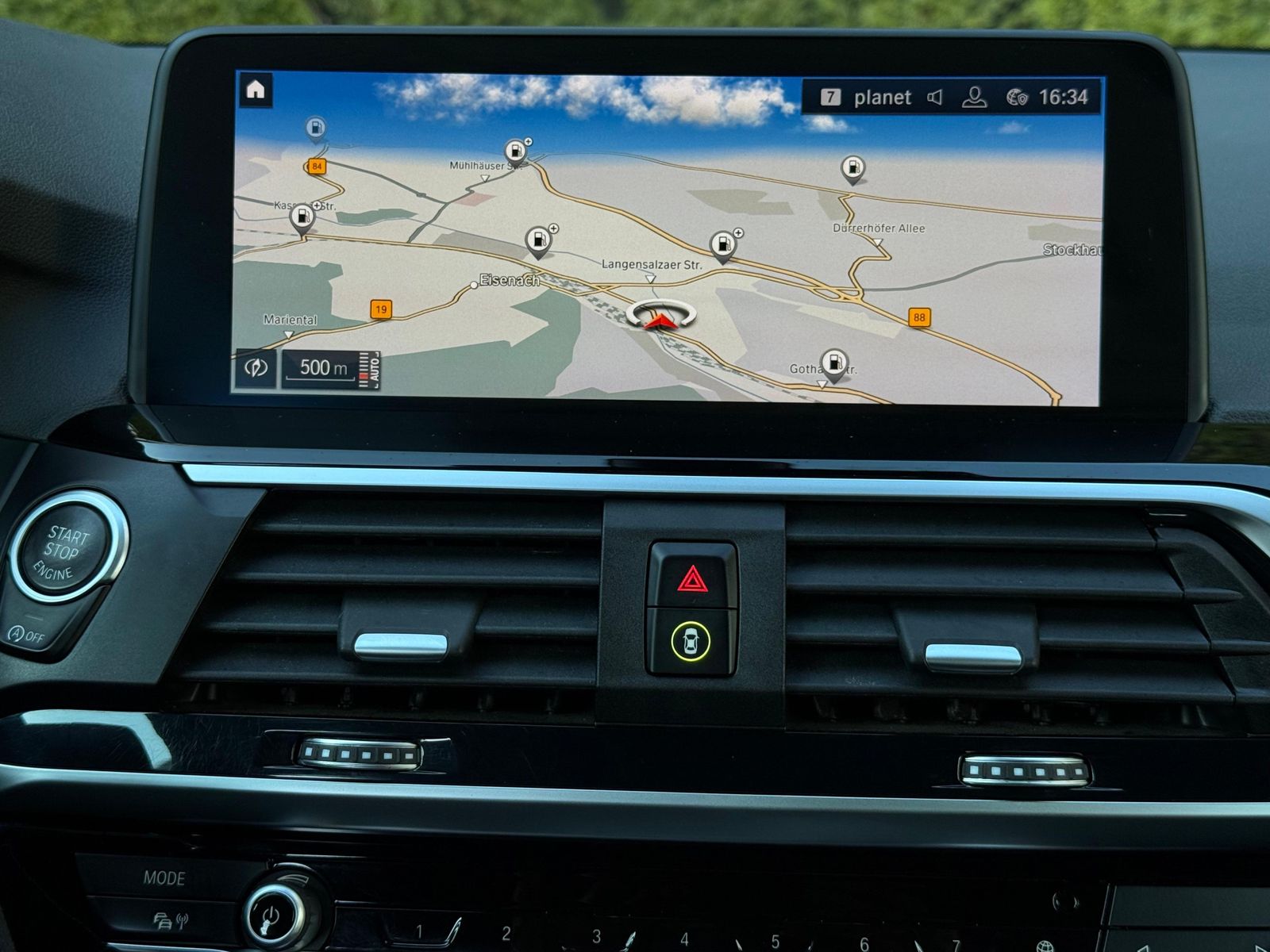 Fahrzeugabbildung BMW X3 xDrive Aut. 20i LED+NAVI+SHZ+LIVE+SPORT+LEDER