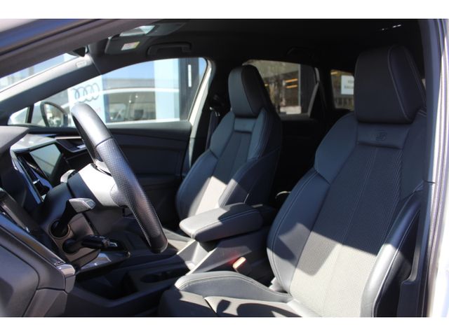 Q4 40 e-tron - S-Line*Assist+*AHK*MMI+SONOS*HUD!