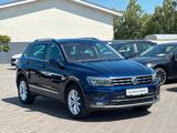 Volkswagen Tiguan Highline 4Motion DSG*LED*NAVI*SHZ*AHK*CAM