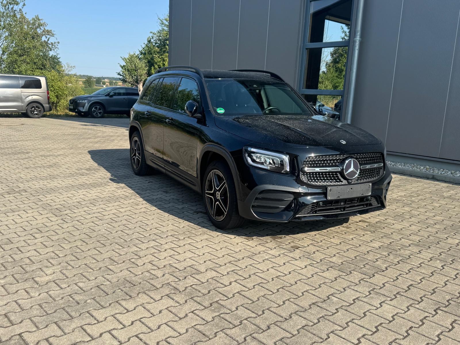 Mercedes-Benz GLB 200*AMG Line*AHK*Night*LED
