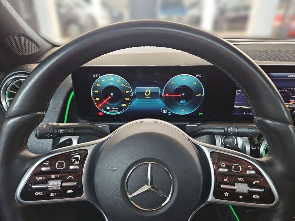 Fahrzeugabbildung Mercedes-Benz EQB 250 Progressive Distronic+ Pano LED KeyLess