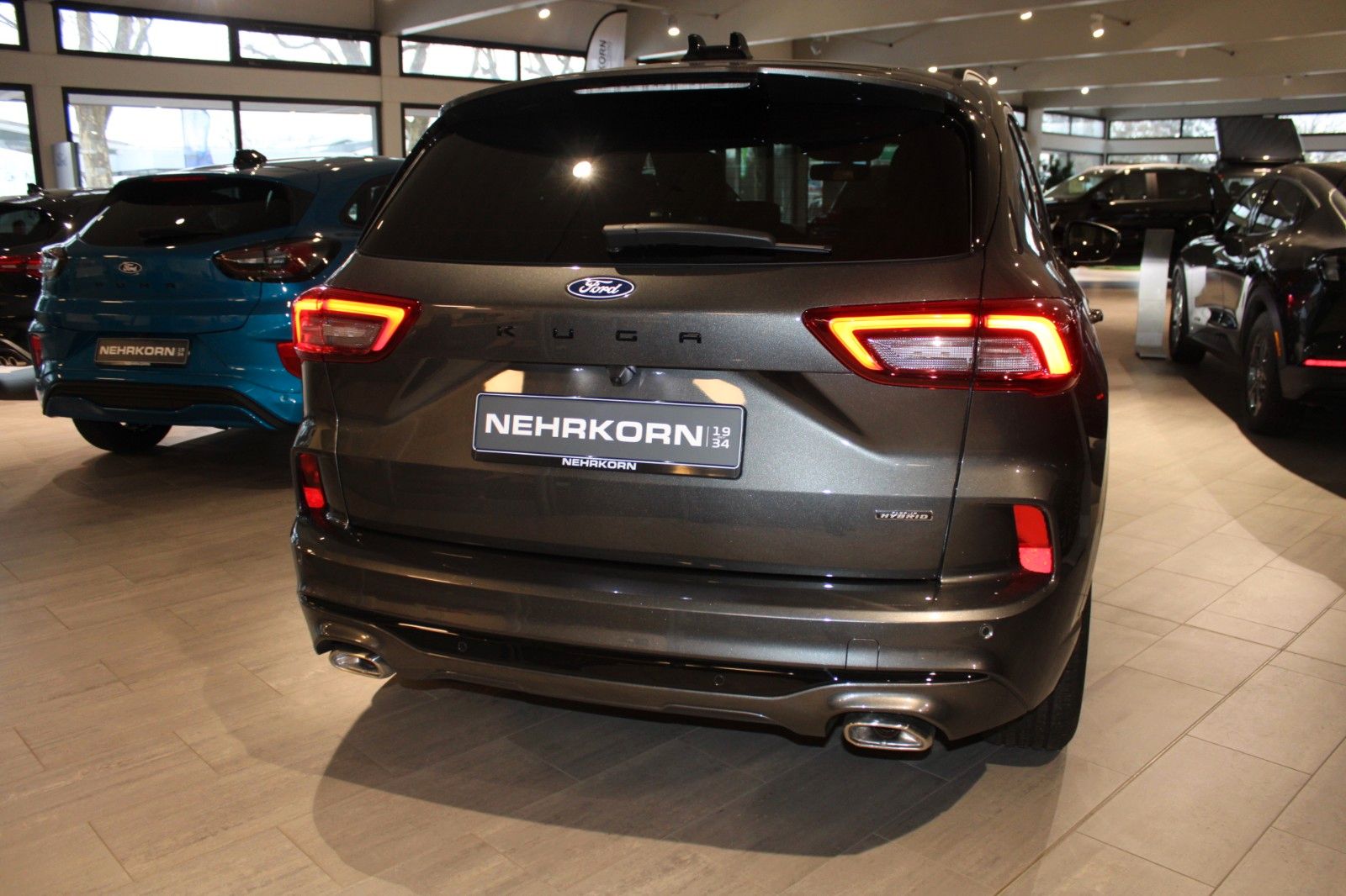 Fahrzeugabbildung Ford Kuga PHEV ST-Line X NAVI LED Matrix Winter Paket