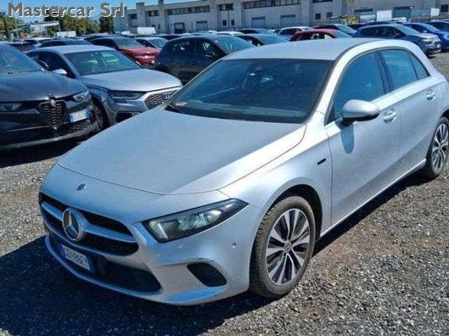 Mercedes-Benz MERCEDES-BENZ A 250 Classe A e eq-power Business imagem 2