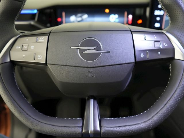 Grandland B HYBRID GS eDCT+AHK+NAVI+360°KAMERA+S