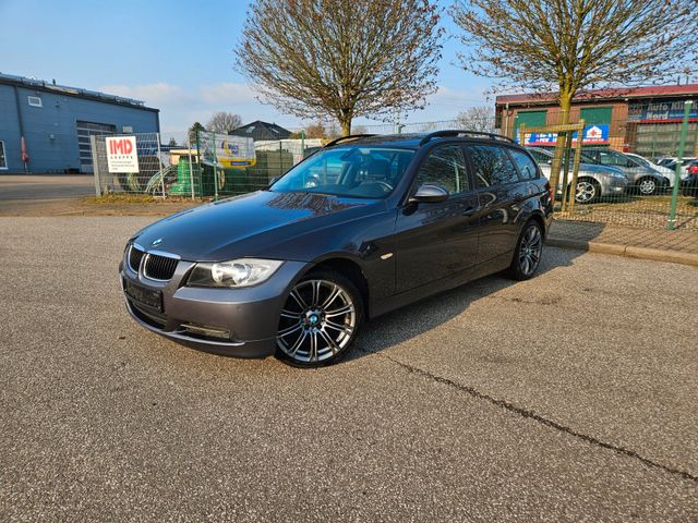 BMW 3 Touring 320i-NAVI-PANORAMA-LEDER-TÜV NEU