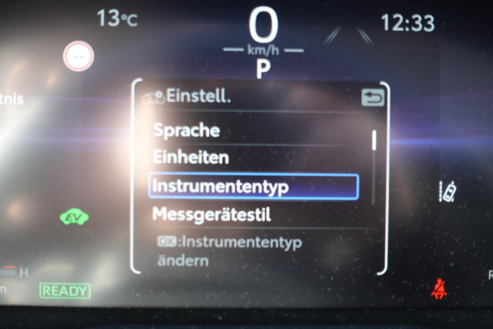 Toyota RAV 4 2.5 Hybrid Lounge Allrad 5J Garantie