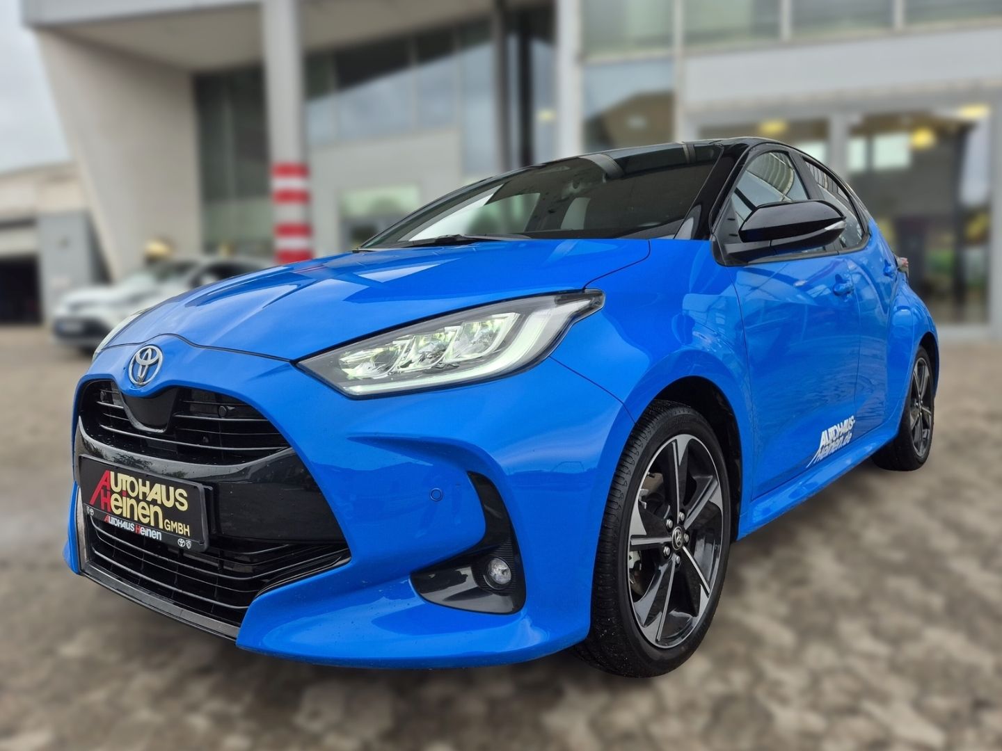 Fahrzeugabbildung Toyota Yaris Hybrid Premiere Edition 1.5 Dual-VVT-iE EU