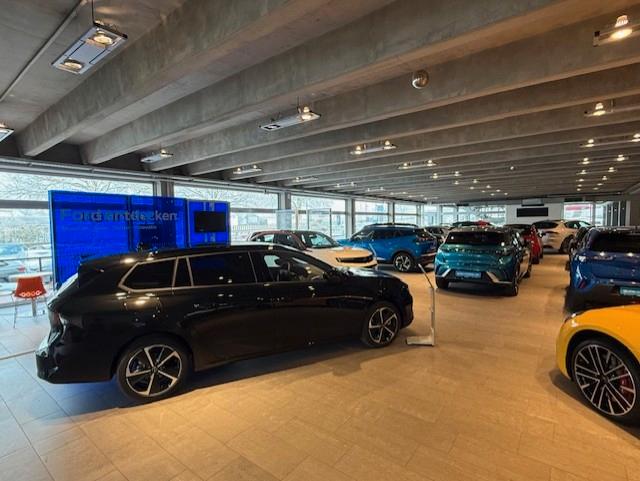 showroom-image-bottom