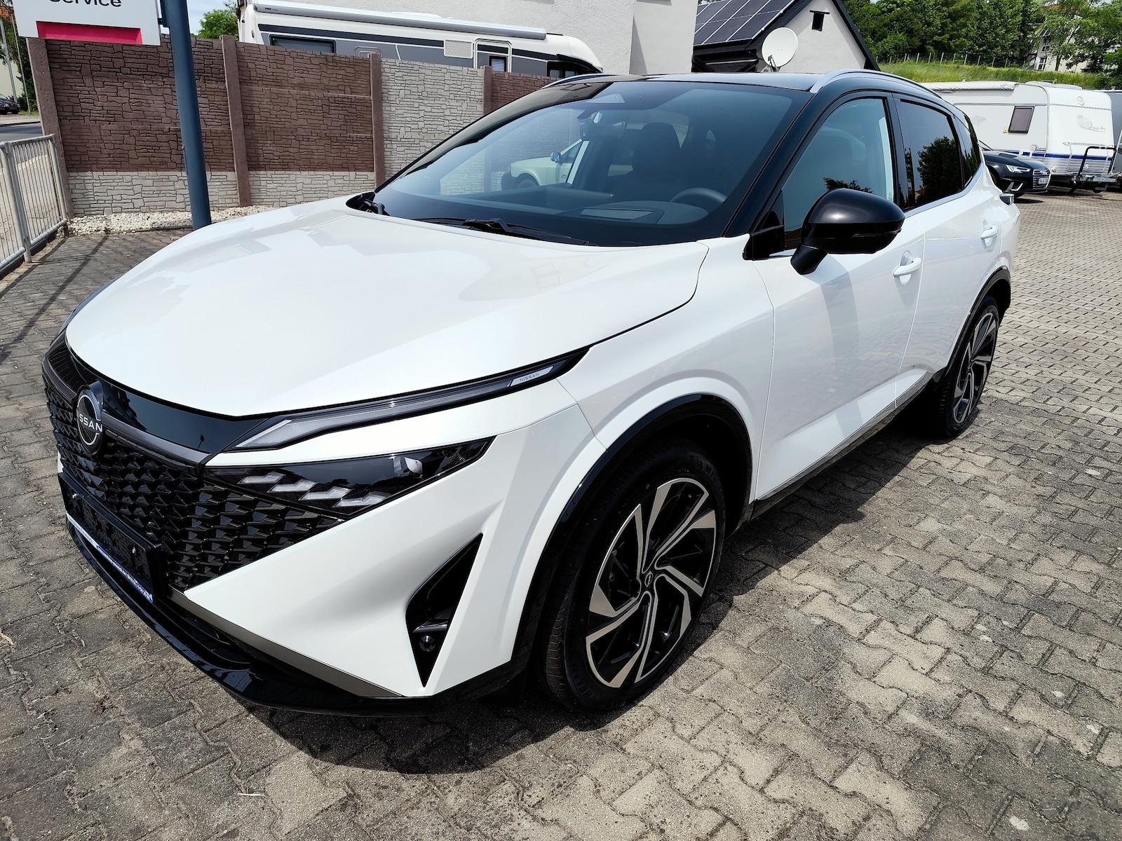 Nissan Qashqai Tekna Prem Navi 360° Alcantara Bicolor