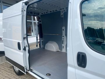 Bild 9 Fiat Ducato Hochr.-Kasten L2H2*KAMERA*CARPLAY*MwSt*