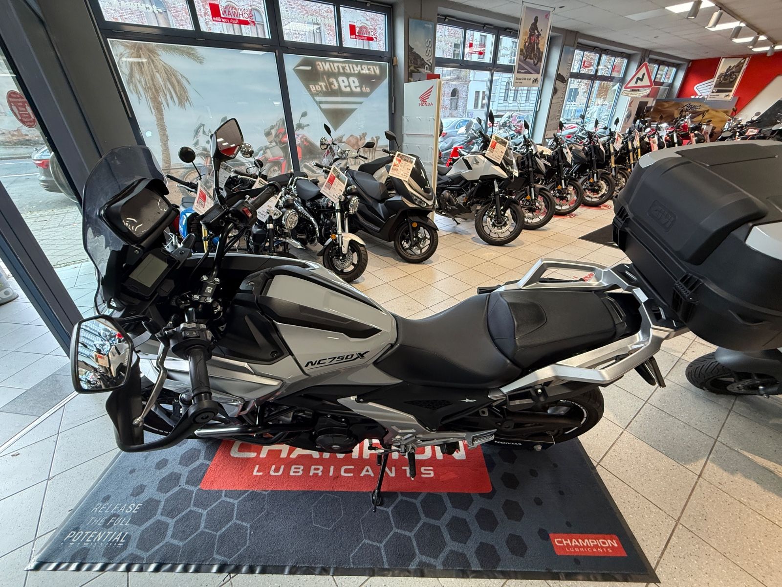 NC 750 X (inkl. Zubehör)