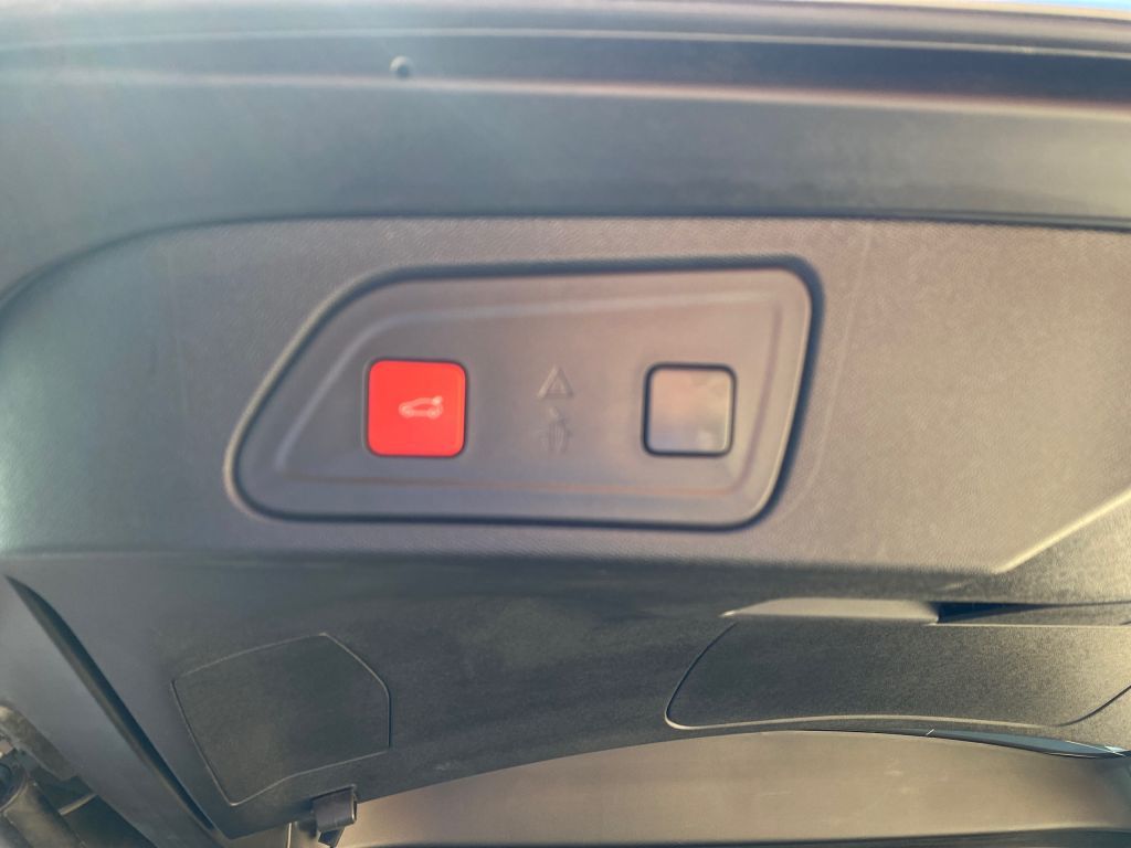 Fahrzeugabbildung Citroën C5 Aircross Pure Tech 130 S&S EAT8 MAX