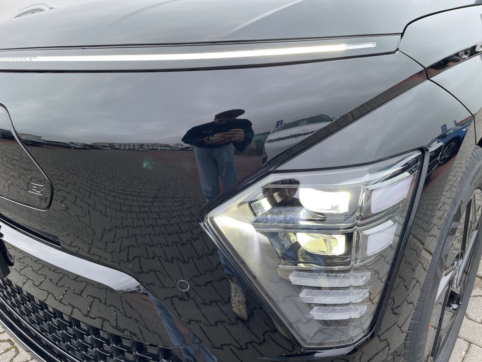 Fahrzeugabbildung Hyundai KONA Trend Elektro 65 kWh Assi Paket el.HK