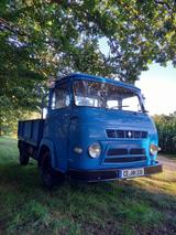 Renault Super Goélette SG2 TÜV neu - Renault Oldtimer mit Benzin-Antrieb