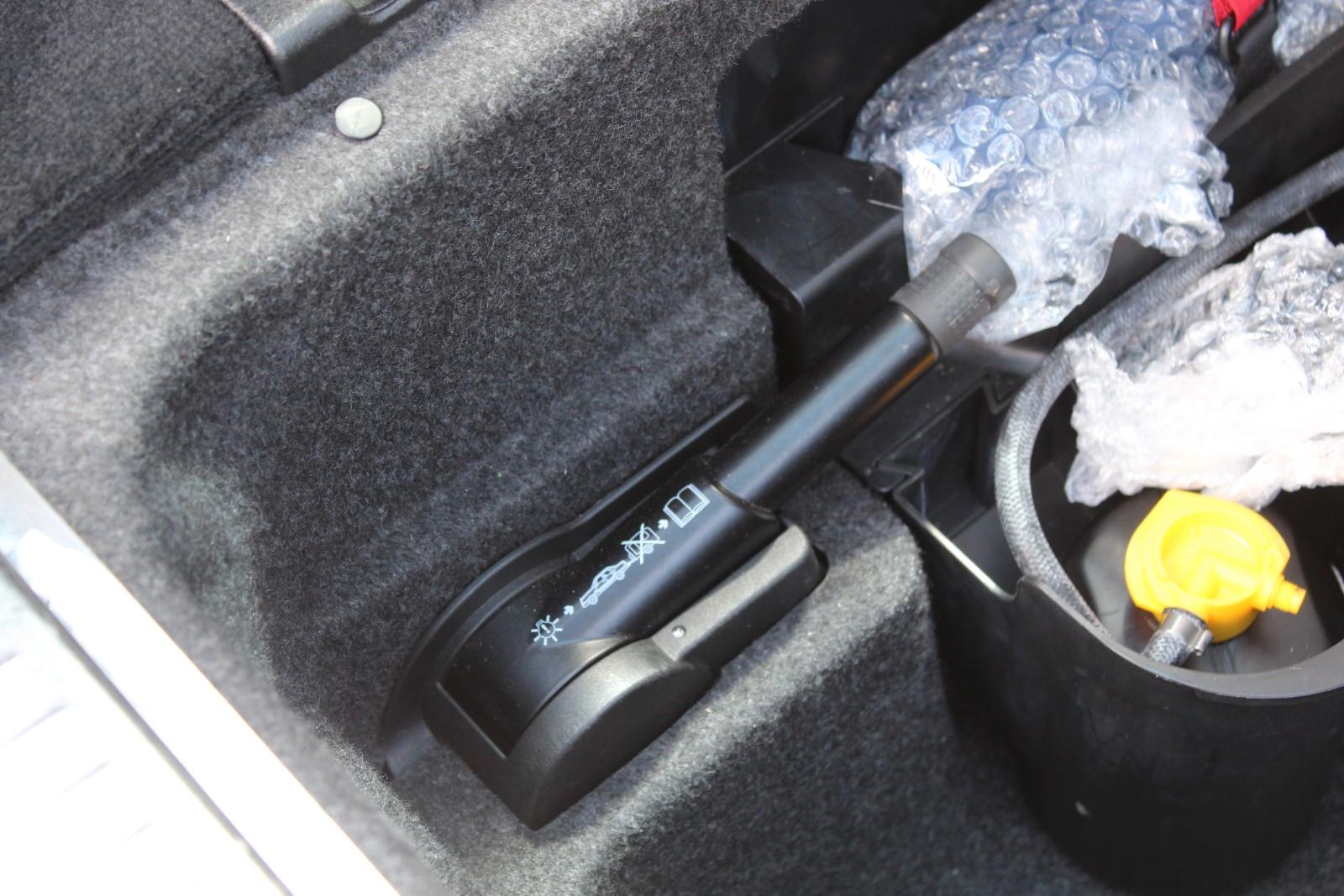 Mercedes-Benz E280 2007 — photo 29