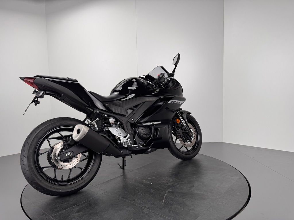 Fahrzeugabbildung Yamaha YZF-R3 *KURZES HECK *NEUWERTIG *100KM