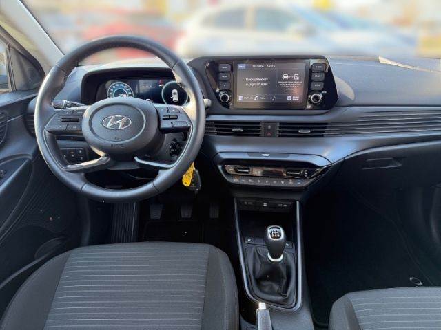 Fahrzeugabbildung Hyundai i20 Essential 1.2 +CARPLAY+TEMPOMAT+SHZ+RFK+KLIM