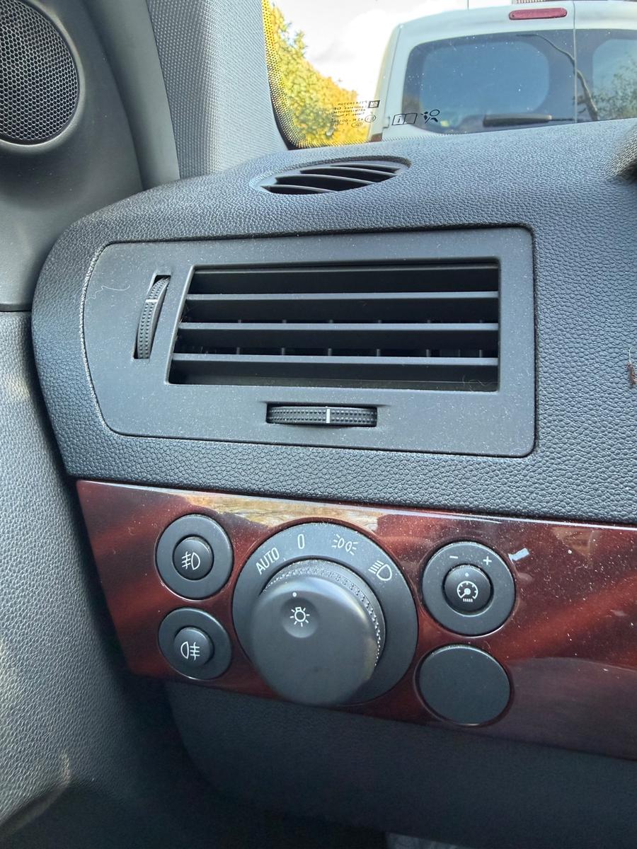 Opel Astra 2005 — photo 12