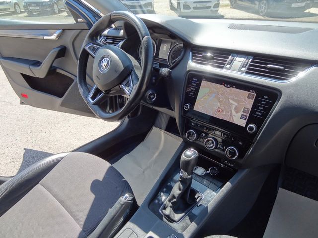 Fahrzeugabbildung Skoda Octavia Combi Style/DSG/AHK/KAM/SitzH/1.Hd/