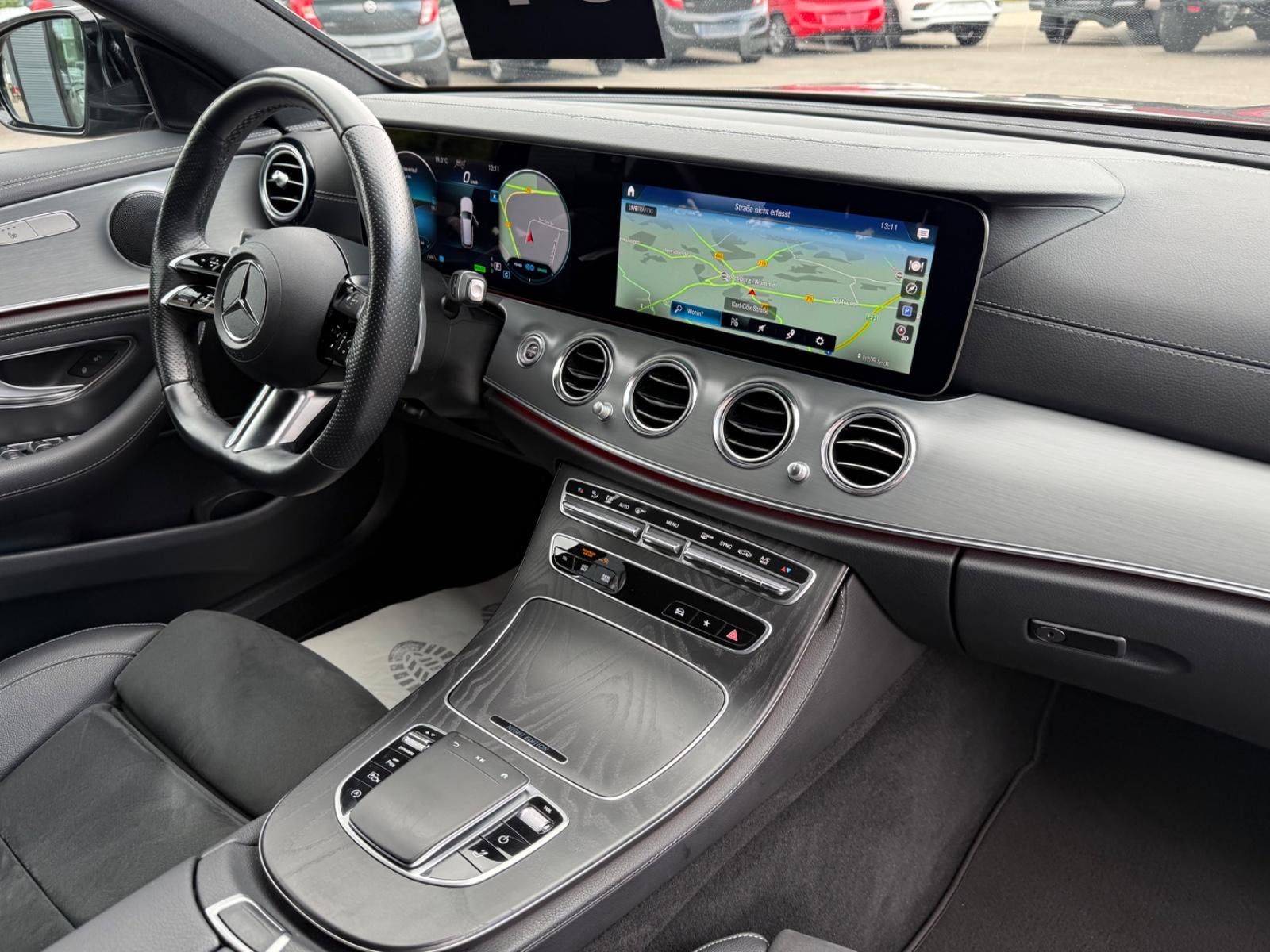 Mercedes-Benz E 220 T Night Edition AMG*ACC*LED*NAVI*CAM*PDC*