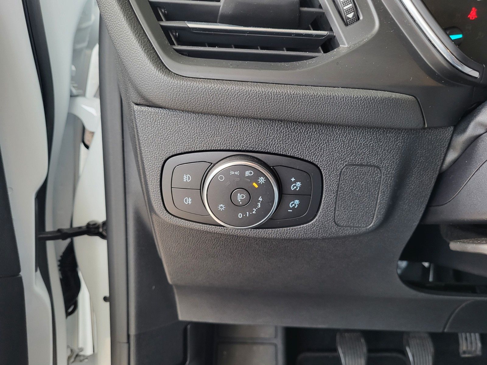 Fahrzeugabbildung Ford Focus Lim./WINTER-P/KEYFREE/NAVI/TEMPOMAT/LED