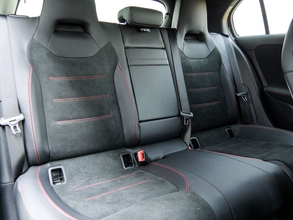 Mercedes-Benz A 200 Kompaktlimousine |AMG|NIGHT|DISTR|NAVI|KAM