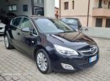 Opel Astra 1.4 Turbo 140CV 5 porte GPL Tech Cosm - Opel Astra mit LPG-Antrieb: Limousine
