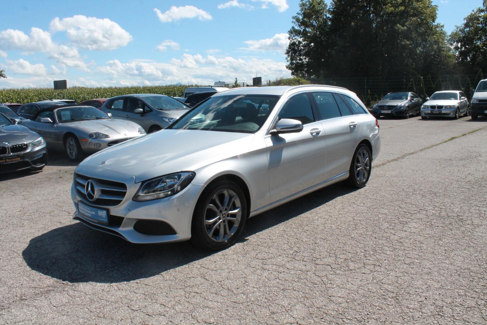 Mercedes-Benz C 220d NAVI RFK KLIMATR PDC SHZ I.HAND