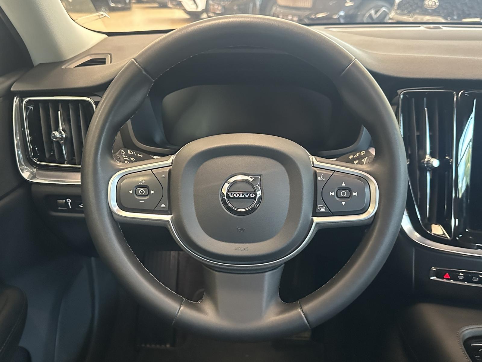 Volvo V60 AWD*PlugInACC*adapt.Licht*CAM*SHZ*1hand*Navi, миниатюра 16