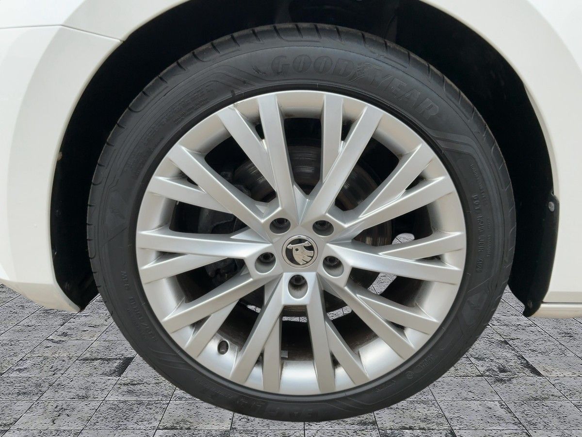 Skoda Superb - Bild 8