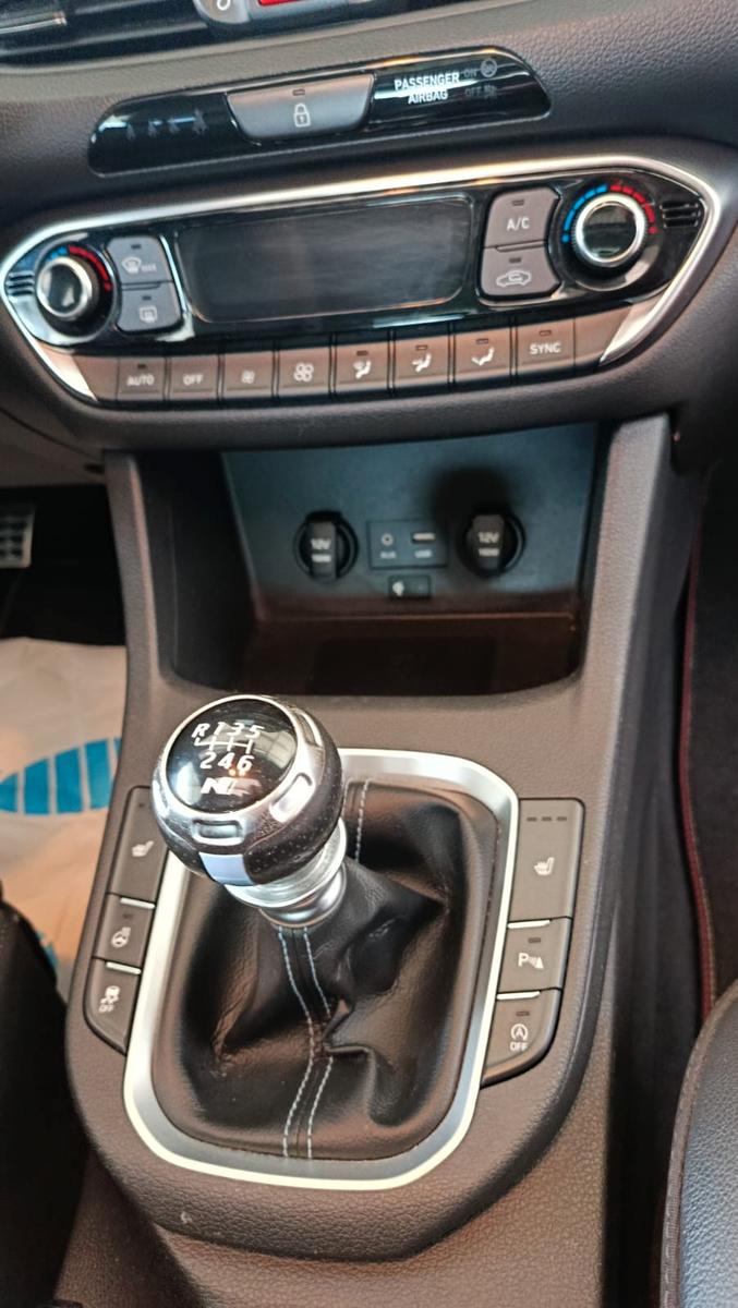 Hyundai I30 N Performance 2.0 275ch - 2 ème main - Toit ouvrant panoramique - Sièges mémoire - Freins arrière neufs - CT récent