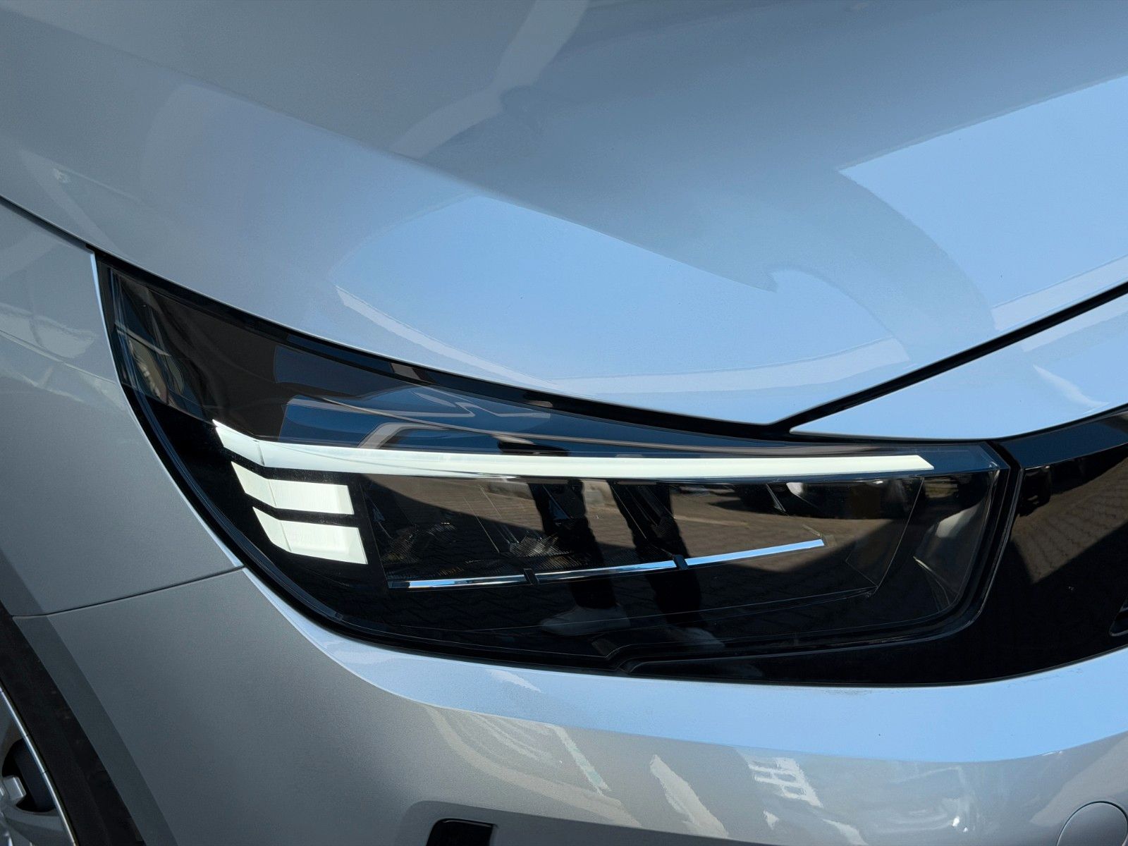 Fahrzeugabbildung Opel Corsa F Edition 100PS PDC/Allwetter/SHZ!