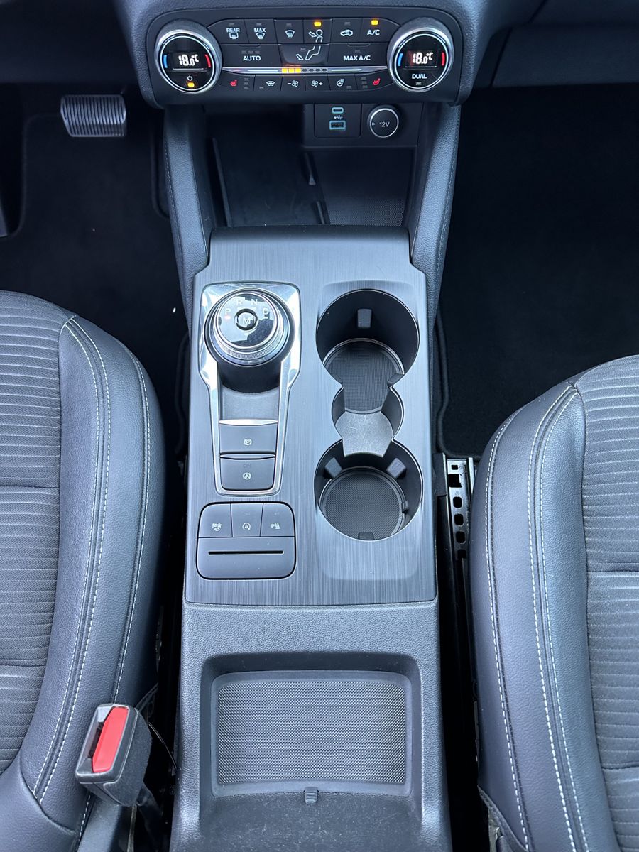 Fahrzeugabbildung Ford Kuga 2.0 EB 4x4 Titanium X NAV+LED+AHK+B&O+17ZO