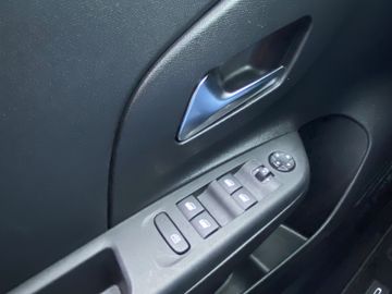 Bild 12 Opel CORSA EDITION WINTERPAK. PDC RFK CARPLAY ANDROID