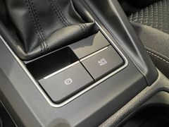 VW Golf 1.5 TSI Active | LED | Navi | App | DAB VW Golf 1.5 TSI Active | LED | Navi | App | DAB