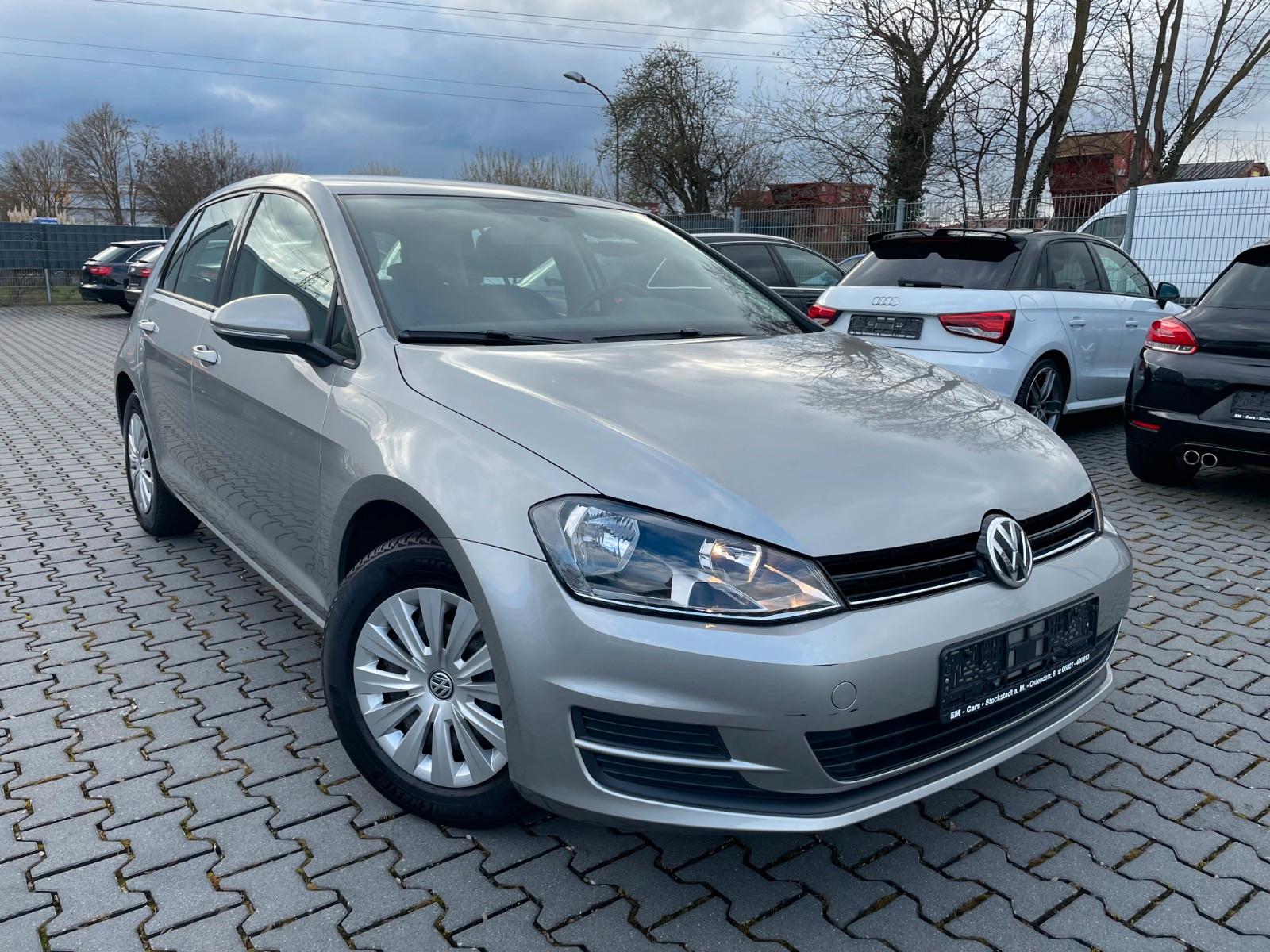 Volkswagen Golf VII Lim 1.2 TSI Trendline 1.Hand TÜV/AU NEU