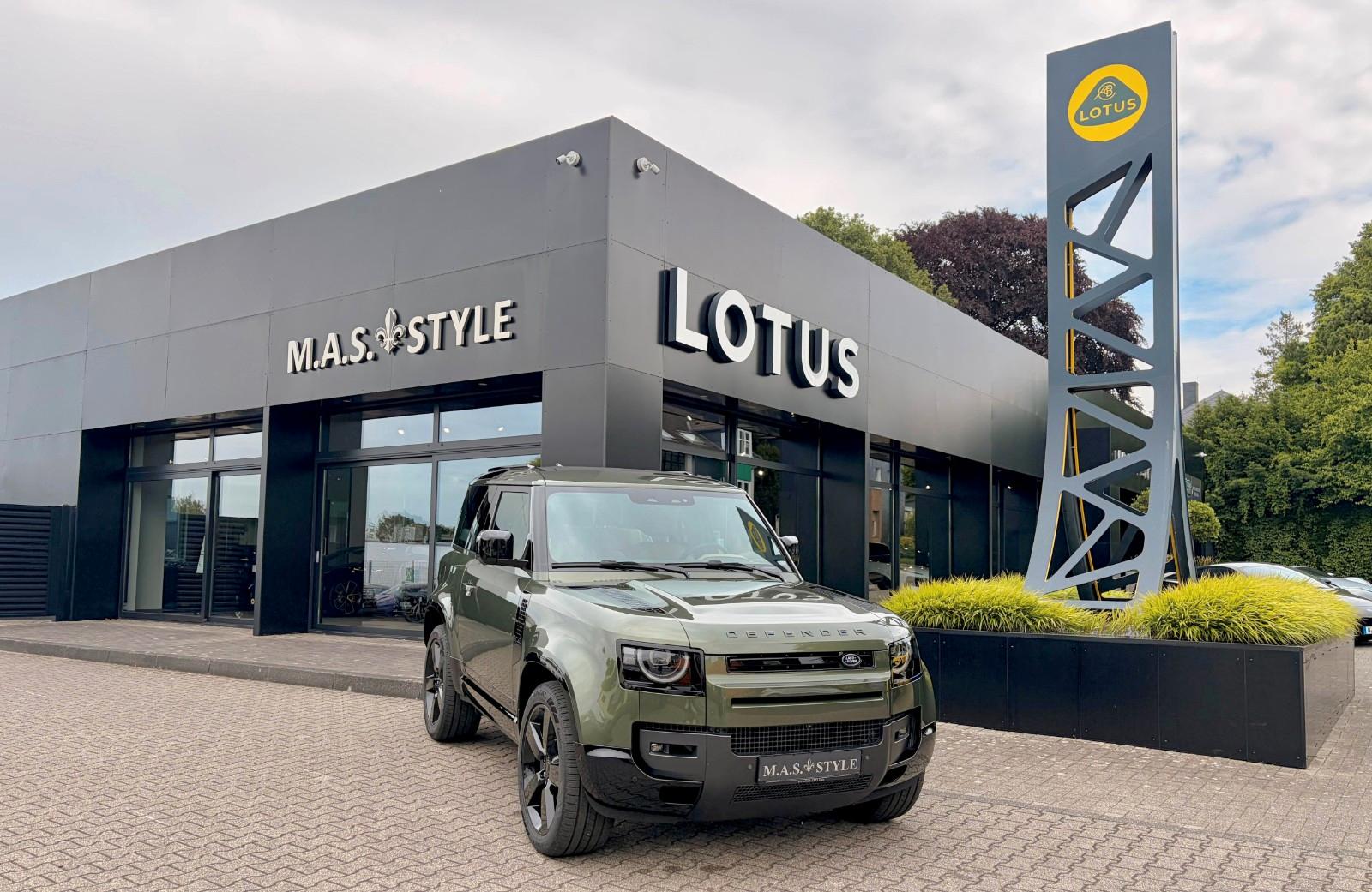 Land Rover Defender 90 P425 X-Dynamic HSE MY2026