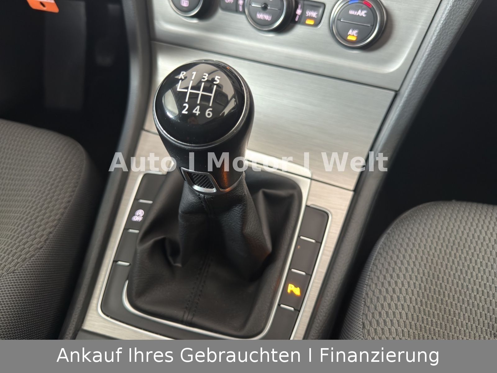 Fahrzeugabbildung Volkswagen Golf VII Lim. Comfortline BMT 1.HAND ALU/KLIMA