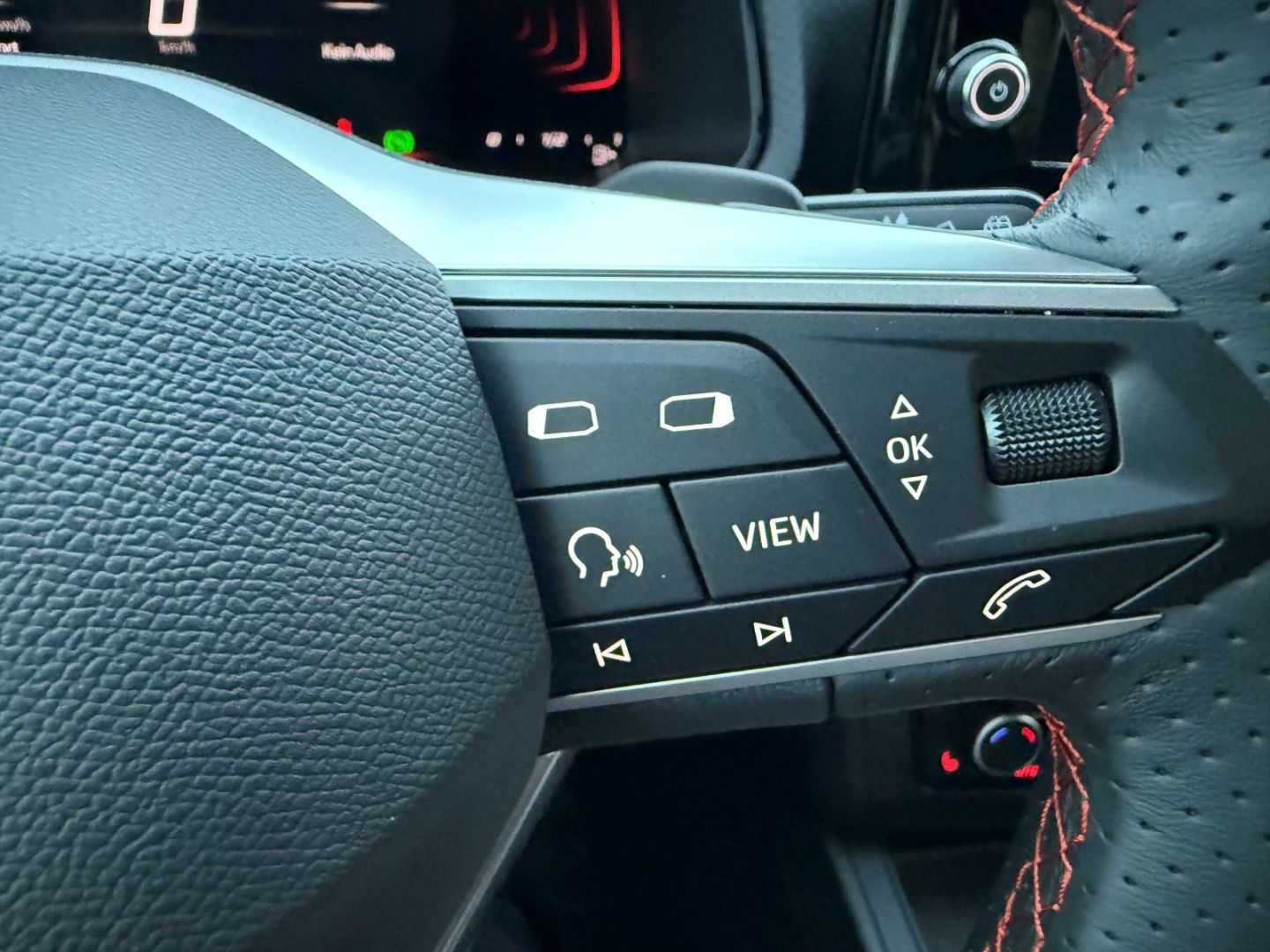 SEAT Ibiza FR Digitales Cockpit LED ACC CarPLay Fahre - Image 16