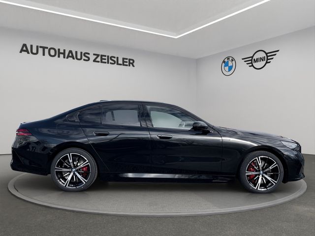 Foto Nummer 3: BMW 550e xDrive