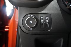 Fahrzeugabbildung Opel Crossland X1.5D Elegance AT/LED/NAVI/SHZ/PDC/CAM