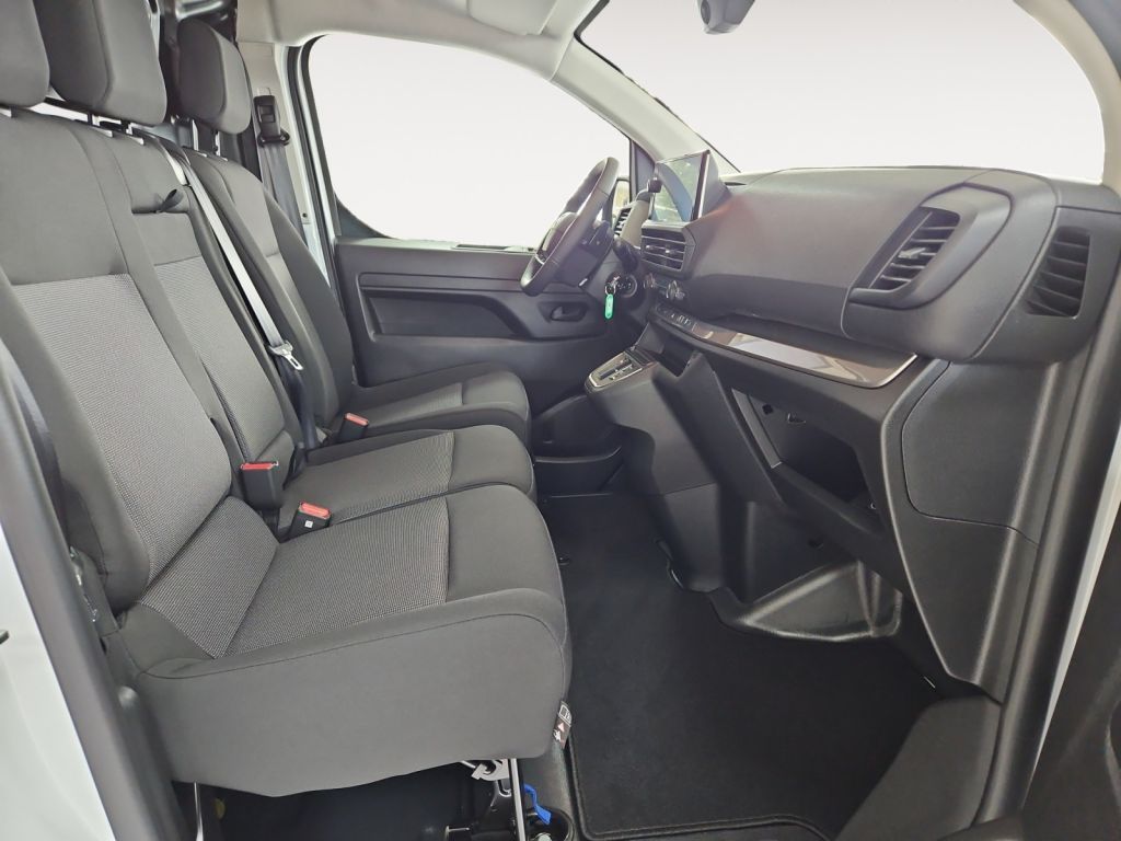 Fahrzeugabbildung Opel Vivaro-e Cargo Standard (75-kWh)