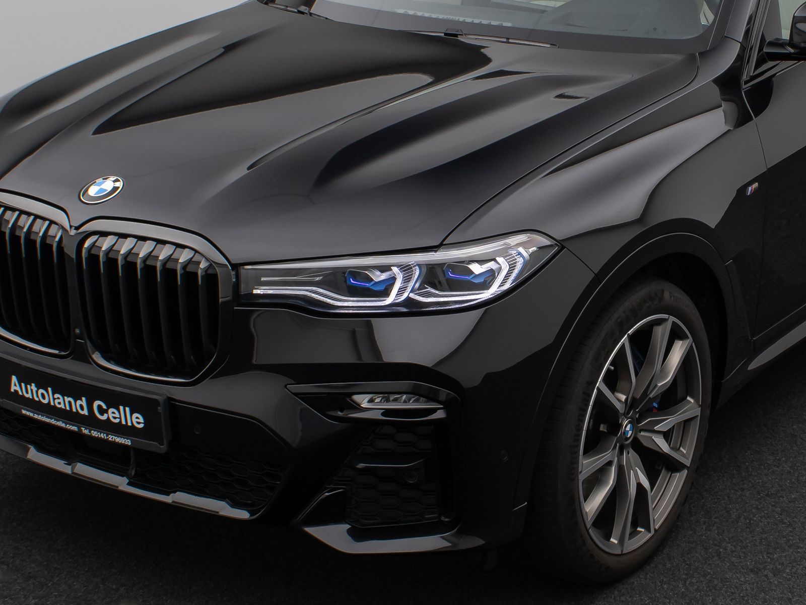 Fahrzeugabbildung BMW X7 M50i Laser 360°HUD DAB H/K SoftCL AHK 22Zoll